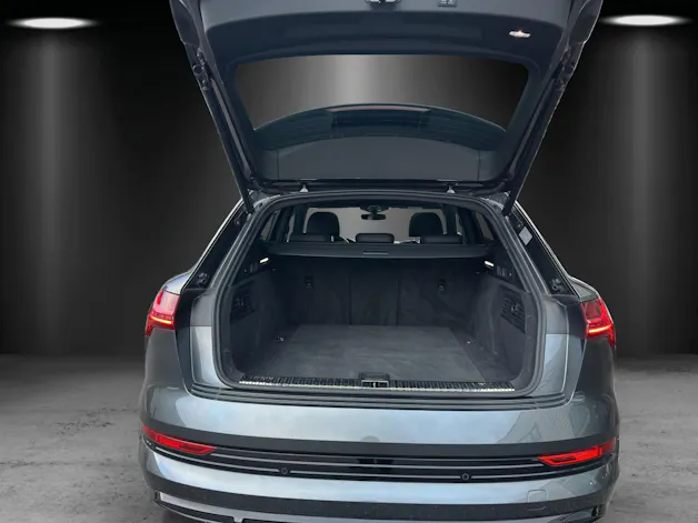 Audi e-tron 55 S Line Black Edition quattro