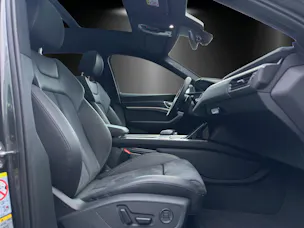 Audi e-tron 55 S Line Black Edition quattro