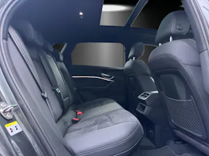 Audi e-tron 55 S Line Black Edition quattro
