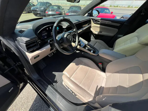 Porsche Macan Turbo 100kWh