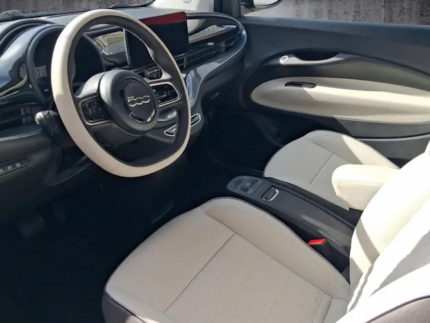 Fiat 500 C electric 87 kW La Prima