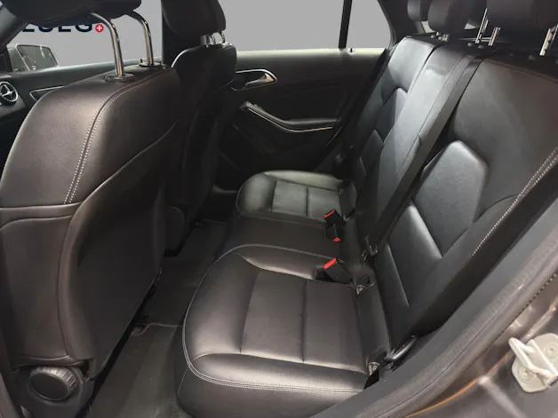 Mercedes-Benz CLA 200 - SB - CDI - 4M - Urban / Navigation / Bi-Xenon