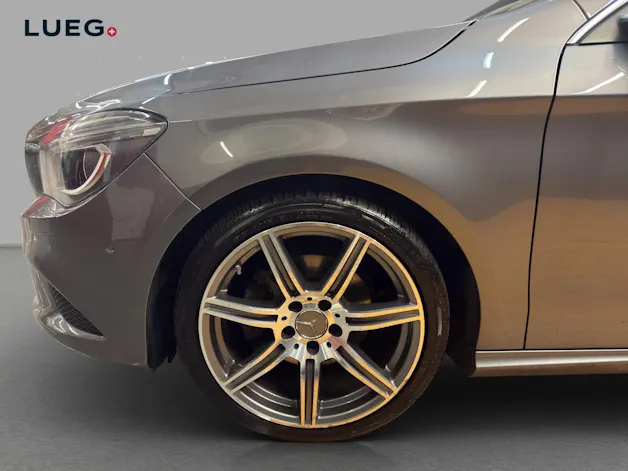 Mercedes-Benz CLA 200 - SB - CDI - 4M - Urban / Navigation / Bi-Xenon