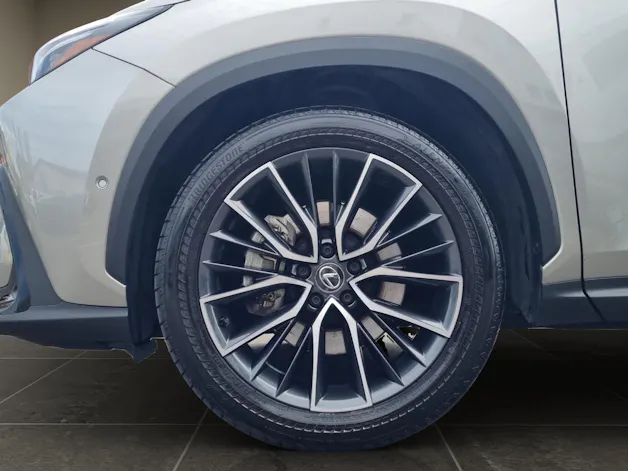 Lexus NX 450h+ Excellence