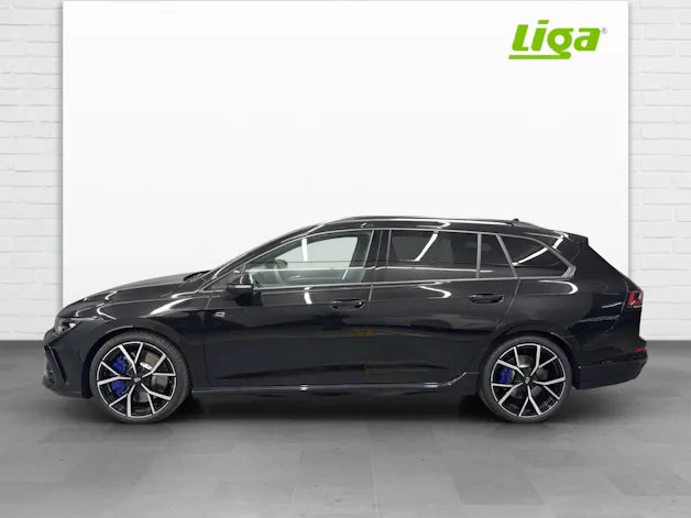 VW Golf VIII Variant 2.0 TSI R DSG 4motion