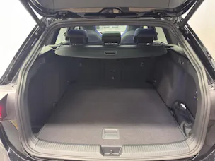 VW Golf VIII Variant 2.0 TSI R DSG 4motion