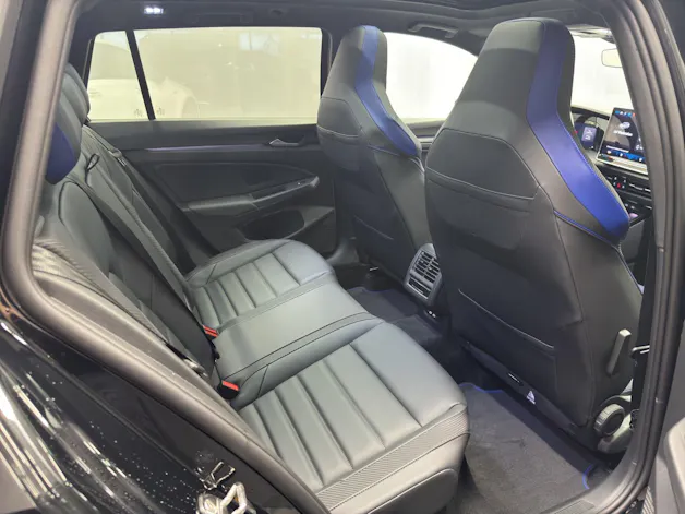 VW Golf VIII Variant 2.0 TSI R DSG 4motion