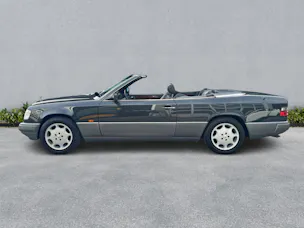 Mercedes-Benz A124 Cabriolet 300 CE-24