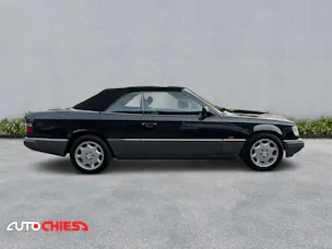 Mercedes-Benz A124 Cabriolet 300 CE-24