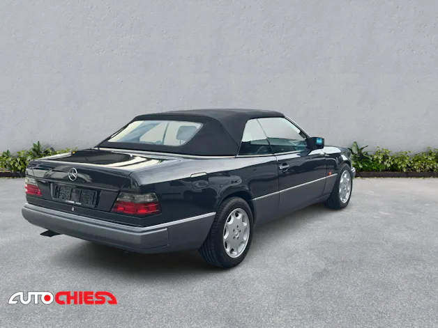 Mercedes-Benz A124 Cabriolet 300 CE-24