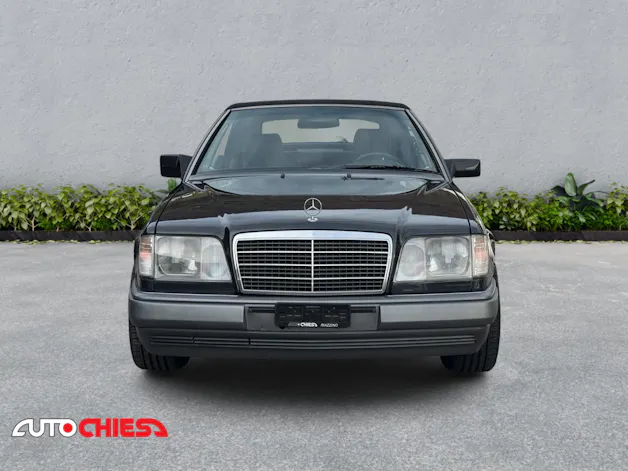 Mercedes-Benz A124 Cabriolet 300 CE-24