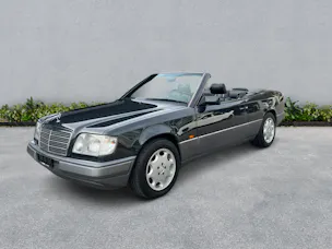 Mercedes-Benz A124 Cabriolet 300 CE-24