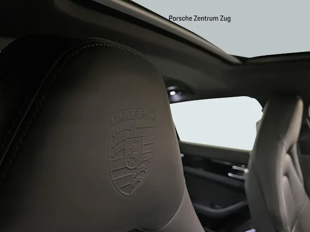 Porsche Panamera 4 E-Hybrid