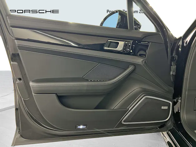 Porsche Panamera 4 E-Hybrid