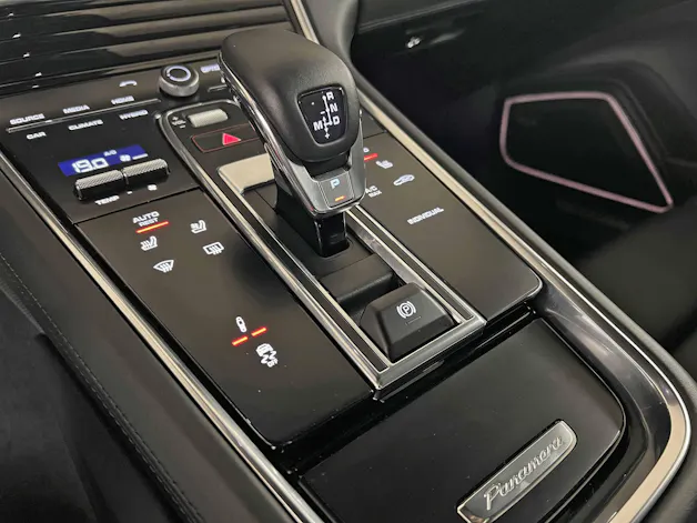 Porsche Panamera 4 E-Hybrid