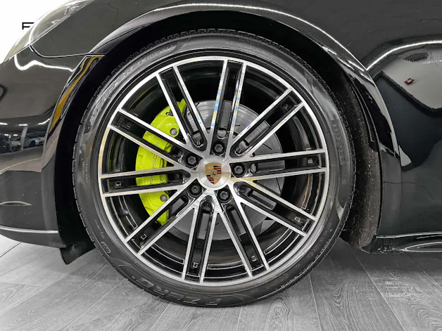 Porsche Panamera 4 E-Hybrid