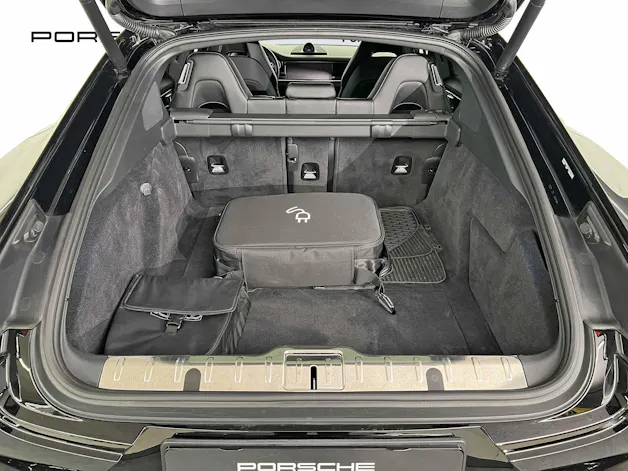 Porsche Panamera 4 E-Hybrid