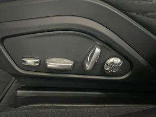 Porsche Panamera 4 E-Hybrid