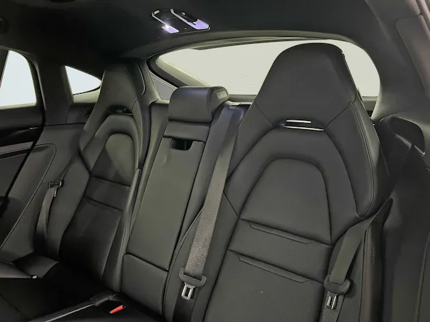 Porsche Panamera 4 E-Hybrid