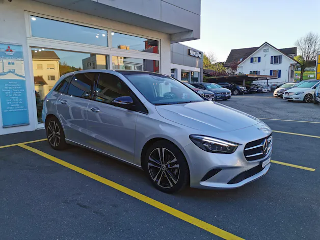 Mercedes-Benz B 200 d Night Line