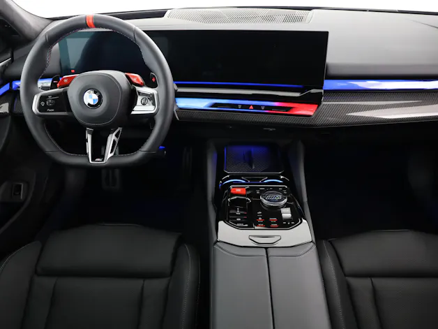 BMW M5 xDrive Touring
