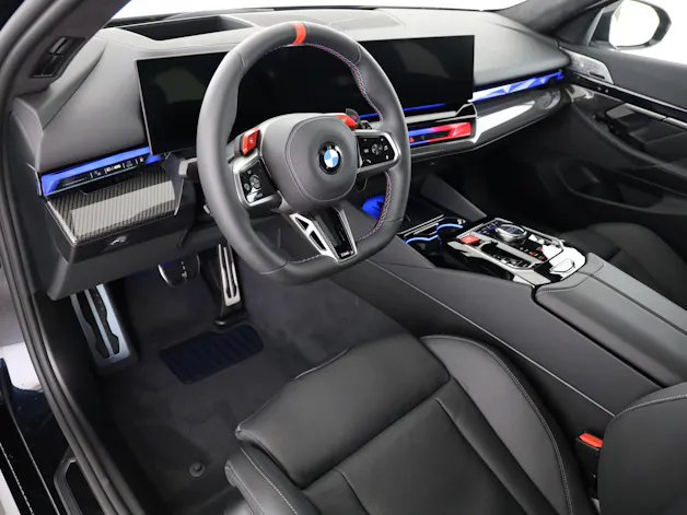 BMW M5 xDrive Touring