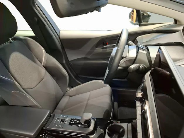 Toyota Prius 2.0 Plug-In-Hybrid Style