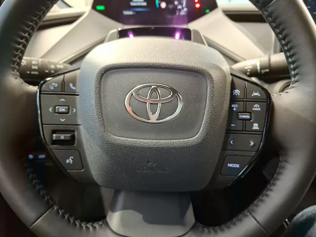 Toyota Prius 2.0 Plug-In-Hybrid Style
