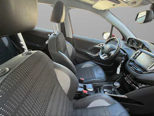 PEUGEOT 2008 1.2 PureTech 110 Allure S/S