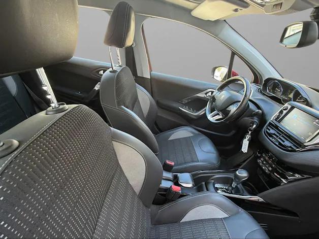 Peugeot 2008 1.2 PureTech 110 Allure S/S