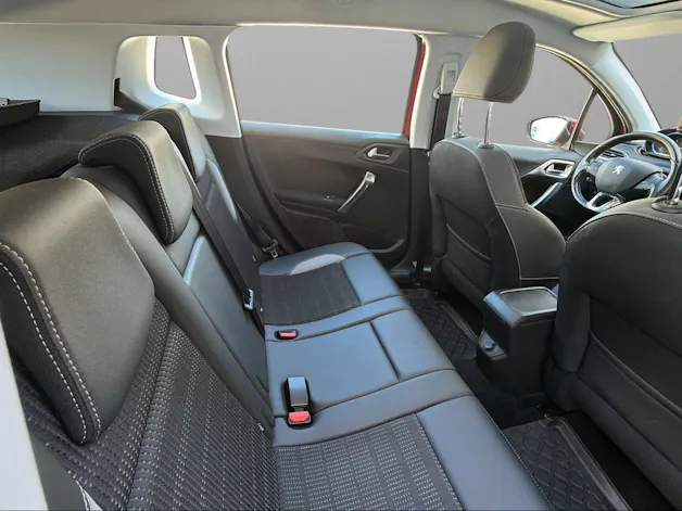 Peugeot 2008 1.2 PureTech 110 Allure S/S