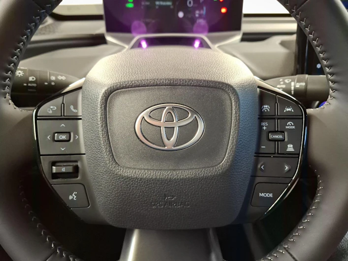 Fahrzeugbild TOYOTA BZ4X