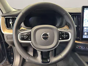 VOLVO XC60 2.0 T8 TE Plus Dark eAWD