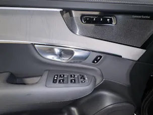 Volvo XC90 2.0 T8 TE Plus Dark eAWD