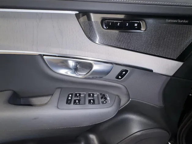 Volvo XC90 2.0 T8 TE Plus Dark eAWD
