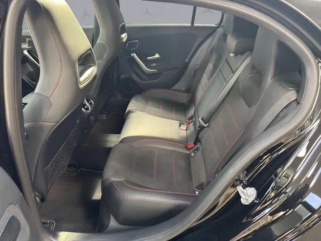 Mercedes-Benz A 220 AMG Line 4m