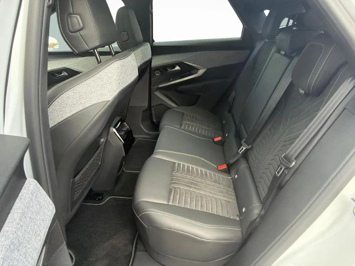 immagine del veicolo PEUGEOT 3008