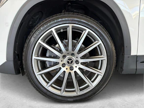 https://vehicle.imgix.net/4281908/6cc142da-f0af-4a9a-a583-13a4aa9b9cc3.jpg