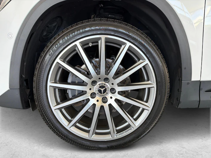 image du véhicule MERCEDES-BENZ GLA 250