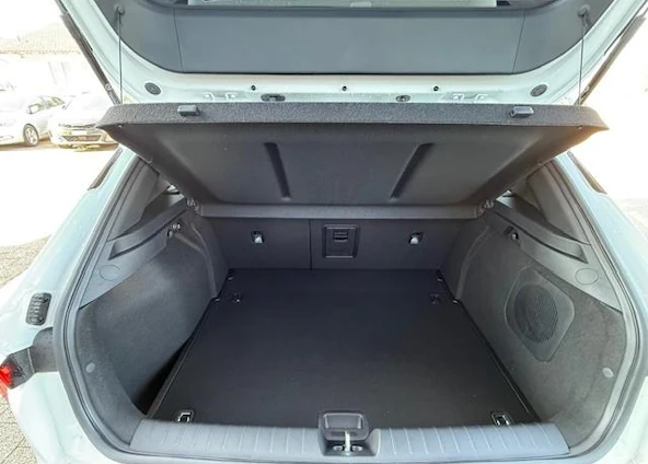 image du véhicule 10 image du véhicule 10