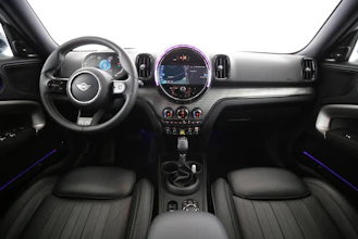 https://vehicle.imgix.net/4281943/b943109d-ad26-49a0-99d0-31c52173c9cc.jpg