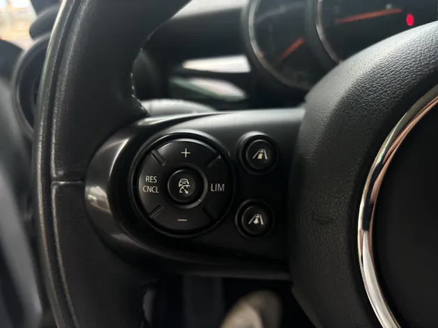 Mini F55 1.5i Cooper