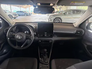Toyota Yaris 1.5 VVT-i HSD Trend