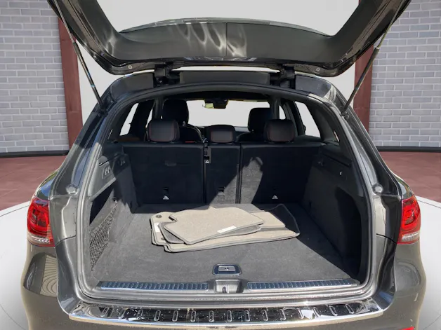Mercedes-Benz GLC 43 AMG 4motion / Gratisservice / 8-fach bereift