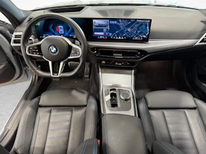 Fahrzeugbild BMW 320d xDrive SAG Touring