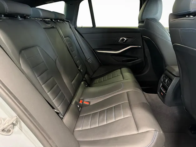 BMW 320d xDrive SAG Touring