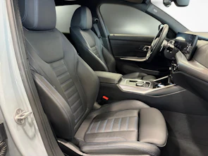 Fahrzeugbild BMW 320d xDrive SAG Touring