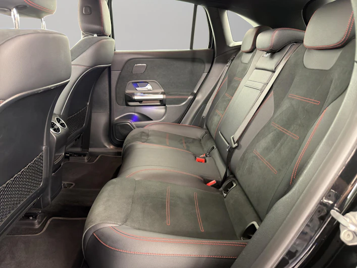 immagine del veicolo MERCEDES-BENZ EQA 300