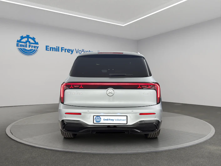 Fahrzeugbild MERCEDES-BENZ GLB 220
