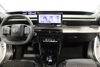 https://vehicle.imgix.net/4282178/71b73572-0b94-4ab5-b5cf-f607ee3951cd.JPG